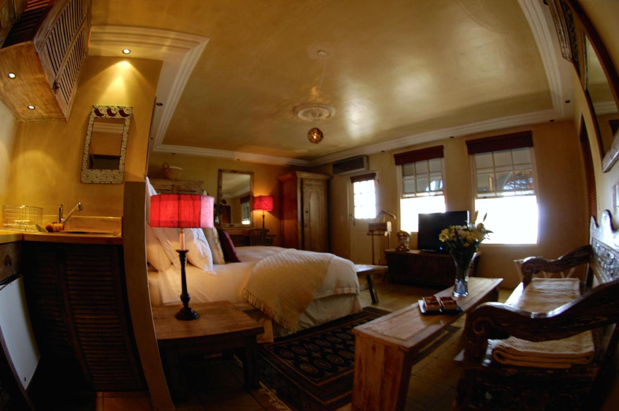 Beach Suite Ocean View Main Floor
